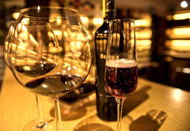 加盟紅酒店的成本投資是多少
