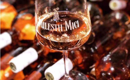 開家葡萄酒店需多少投資成本？