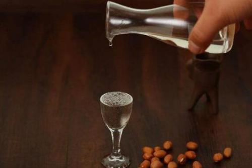 【白酒工藝】液態白酒和固態白酒有什么區別?